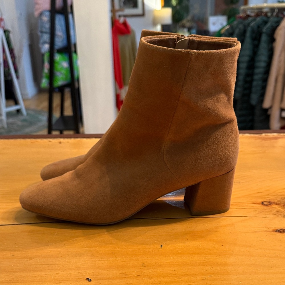 Blondo Suede Tan Ankle Boots